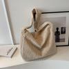 Eine Cord einfache Mode Schultertasche, großes Fassungsvermögen, klassischer Trend, geeignet für alle Arten von Frauen