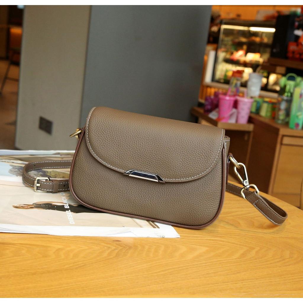 Cowhide Niche Versatile Women's Bag Shoulder Messenger Bag Simple Women's Bag Zipper Shell Bag Cover Bag