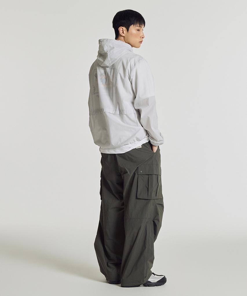 New Balance Nbnag21503 / Uni Air Ultralight Hooded Windbreaker (Light Gray)