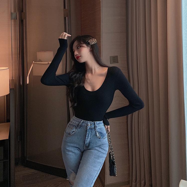 Women's High-End U-Neck Long-Sleeve Knit Sweater - Tight-Fitting Base Layer for Autumn & Winter