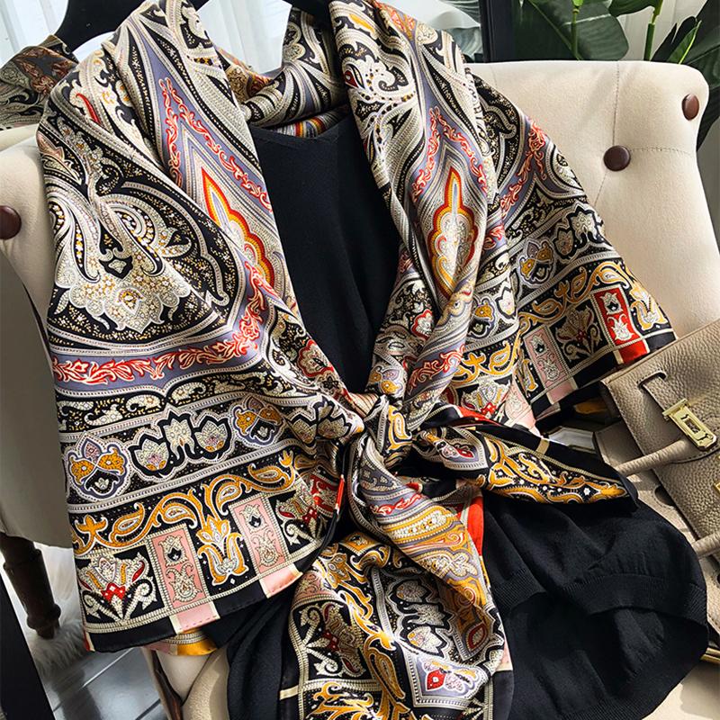 Luxury Brand Autumn and Winter Women New Style Fashion Color Matching Print Silk Scarf Lady Popular Headcloth Beach Shawl
