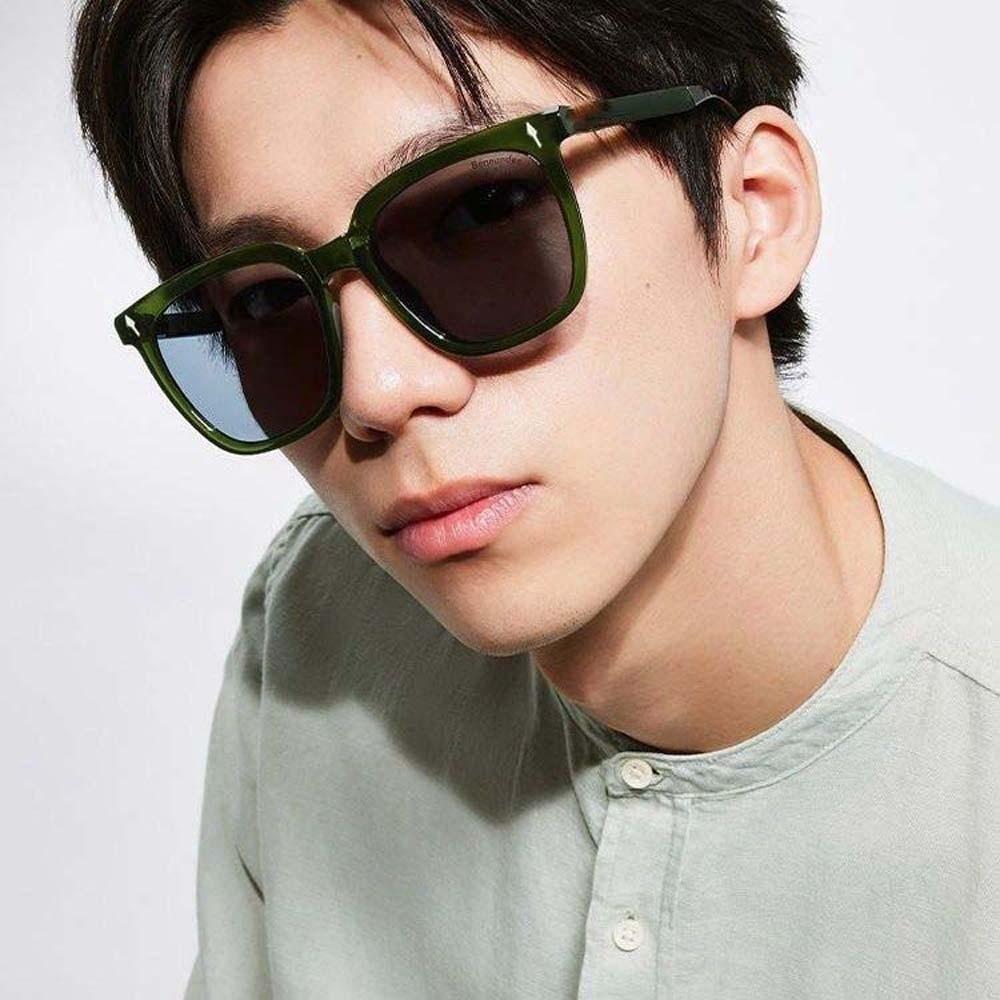 Lightweight Men Polarizing Lens Sunglasses Sunshade Eyewear Women Anti-UV Glasses  Catwalk