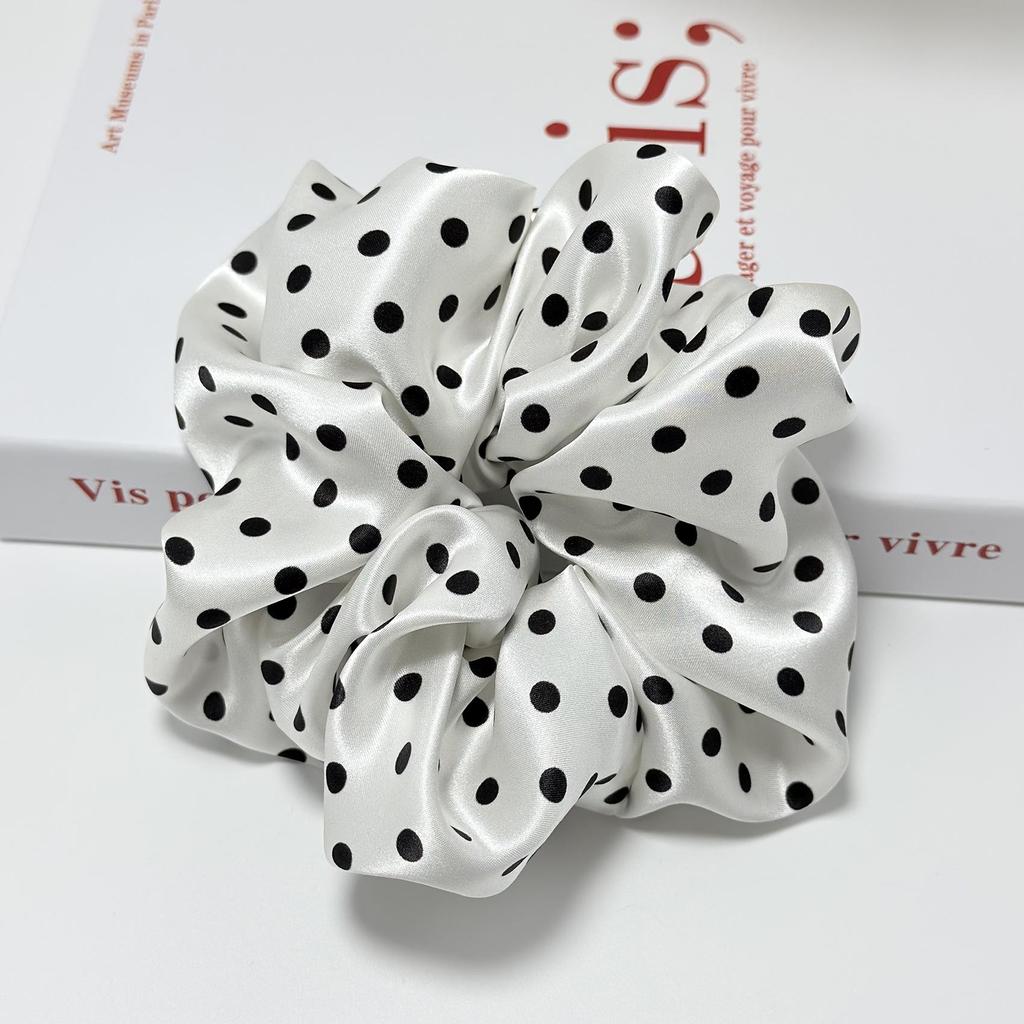 7cm Large Mulberry Silk Scrunchies - Luxury Hair Ties & Accessories