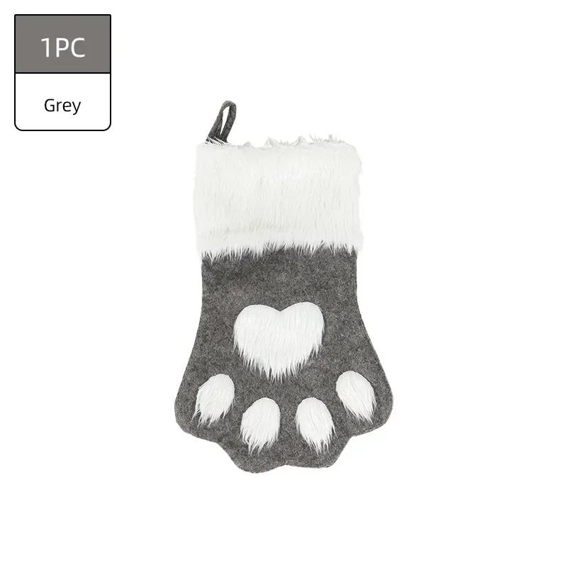 

Hot Christmas Stockings Home Decoration Accessories Plaid Christmas Gift Bags Pet Dog Cat Paw Stocking Socks Xmas Tree Ornaments 44x22cm