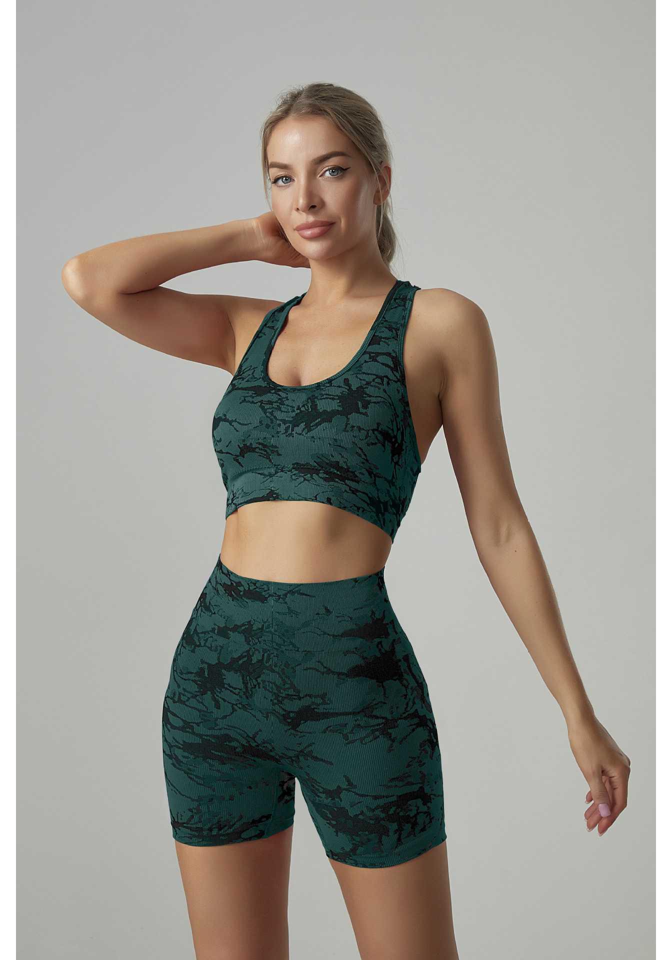 High-Waisted Tummy Control Quick-Dry Yoga Set: Tie-Dye Jacquard Sportswear with Short Sleeve Top and Tight-Fitting Running Pants Large