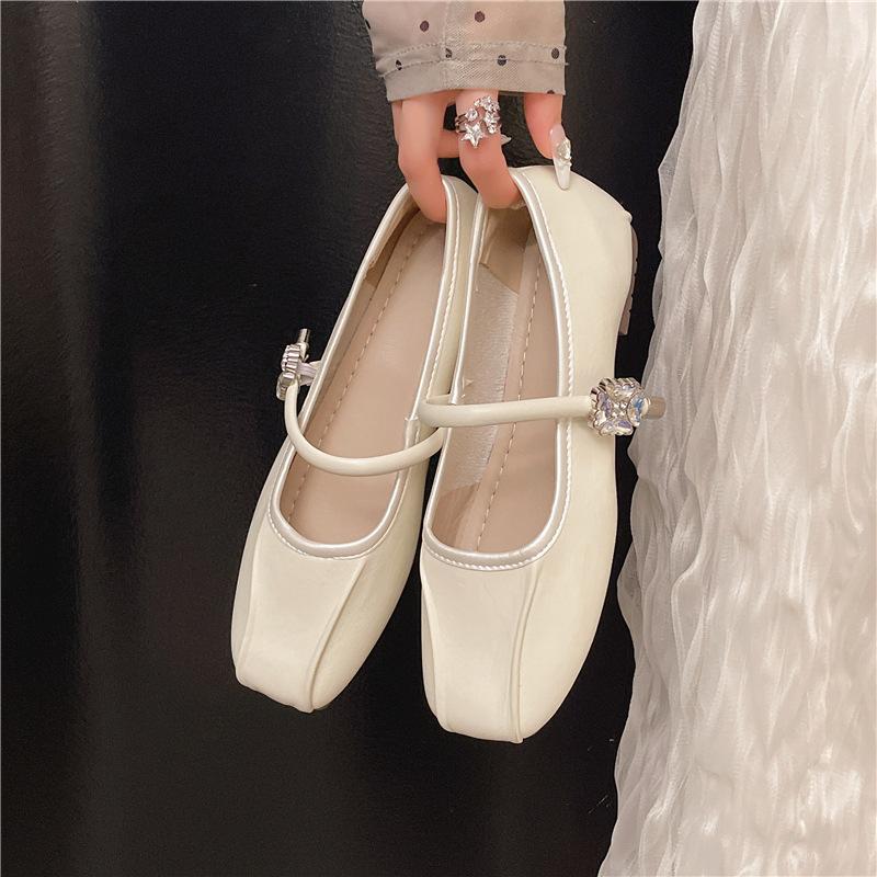 One-pedal Versatile 2025 French Spring New Mary Jane Shoes Women's Flat-soled Shallow Mouth Retro Square Head Pleated Single Shoes