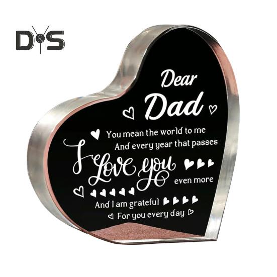 

Настільна прикраса з акрилового блоку у формі серця. Окремо стоїть прикраса у вигляді серця. Подарунок для матері, батька, дружини, чоловіка C