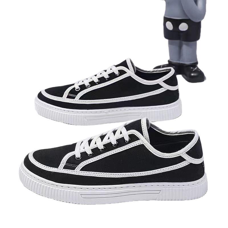 2025 neue Canvas Herrenschuhe Sommer atmungsaktiv Nischendesign lässige Board Schuhe Sport schwarze Stoffschuhe trendige Schuhe Spot