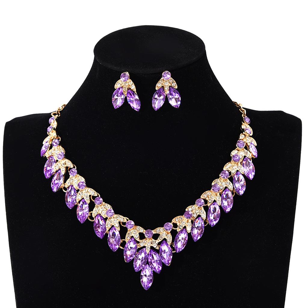 Vintage Exaggerated Leaf Necklace Earrings Set Crystal Gemstone Collarbone Chain Women's Two-piece Fashion Accessories