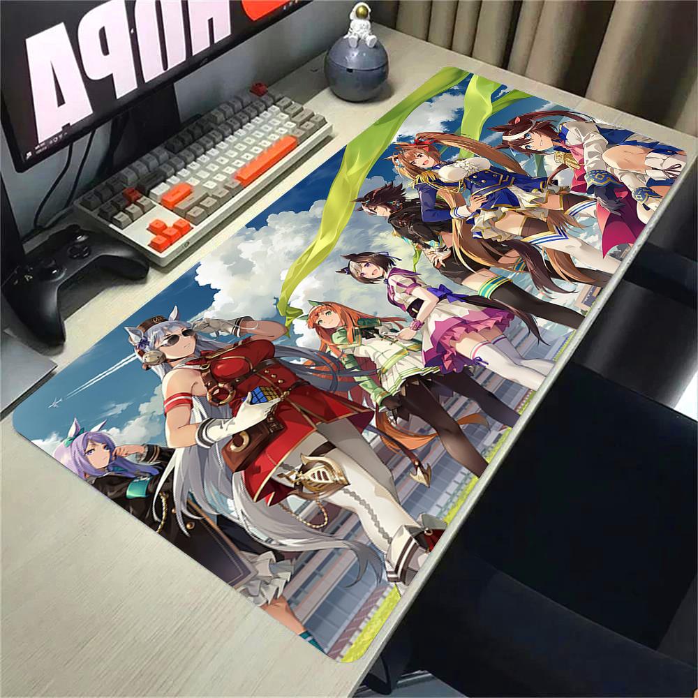 Nouveau Tapis de Souris Anime Umamusume Pretty Derby Tapis de Souris Clavier Grand Dessin Animé Mignon Oguri Cap Tapis de Bureau PC Gamer Impression Tapis de Table