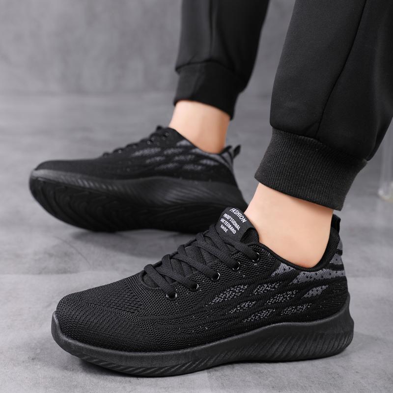 New black sneakers trendy shoes casual running shoes running shoes spring and autumn shock absorption
