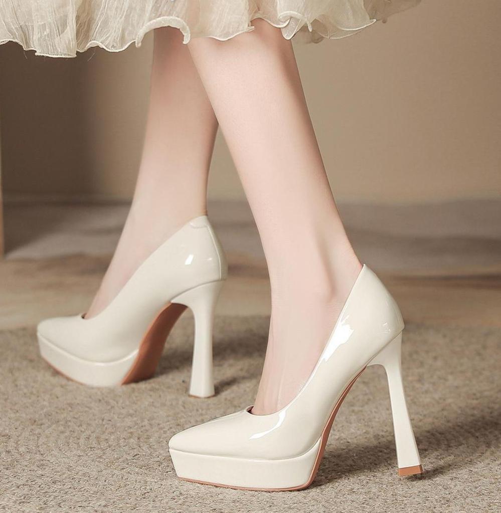 2025 Spring and Autumn New Waterproof Table Nude High Heels Women's Patent Leather Versatile Etiquette Catwalk Thick Heel Not Tired Feet Single Shoes