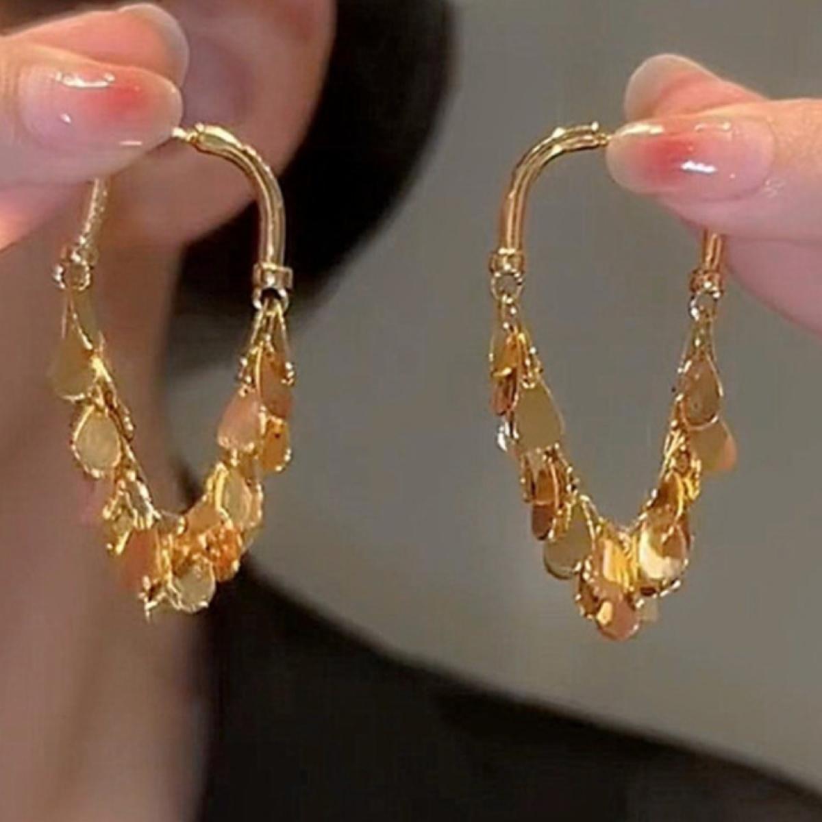 

Изысканные серьги с кисточками, женские универсальные серьги, нишевый дизайн, темперамент, легкая роскошная пряжка для ушей, новая геометрическая мода