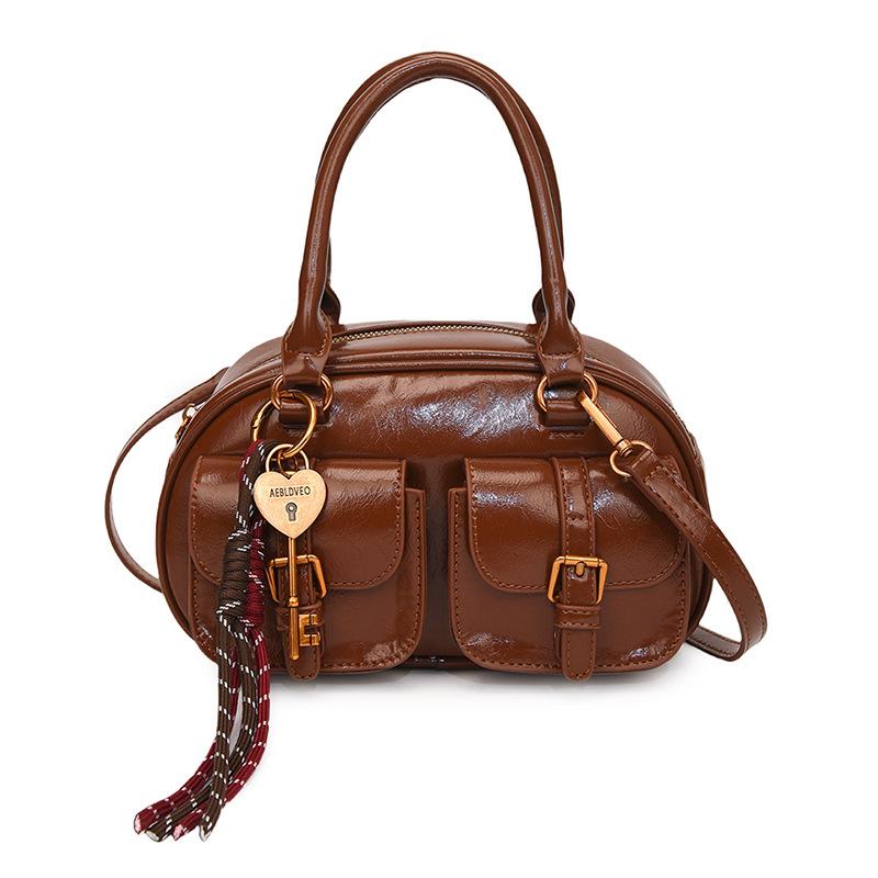 Retro Trend Korean Niche High-end Texture Fashion Portable Pillow Bag Female Versatile Foreign Style Commuter Messenger Bag