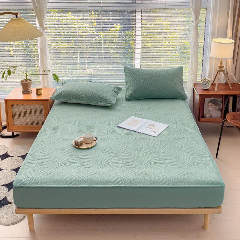 Solid Color Quilted Waterproof Bed Sheet - Thick Brushed Simmons Protective Cover for Home Use