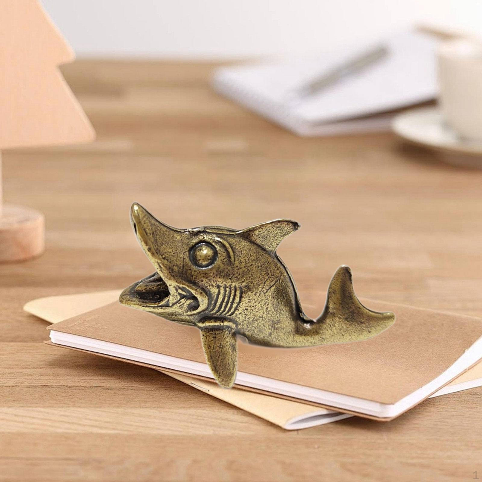 

Statue Animal Sculpture Antique Bronze Creative Brass Figurine Feng Shui for Shelf Tabletop Dining Style A