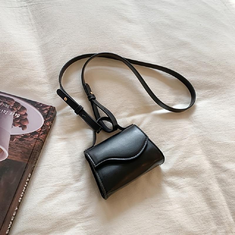 Women's Vintage Synthetic Leather Crossbody Bag Chic Flap Buckle Shoulder Purse Adjustable Strap Lightweight Compact Design Casual Everyday Use