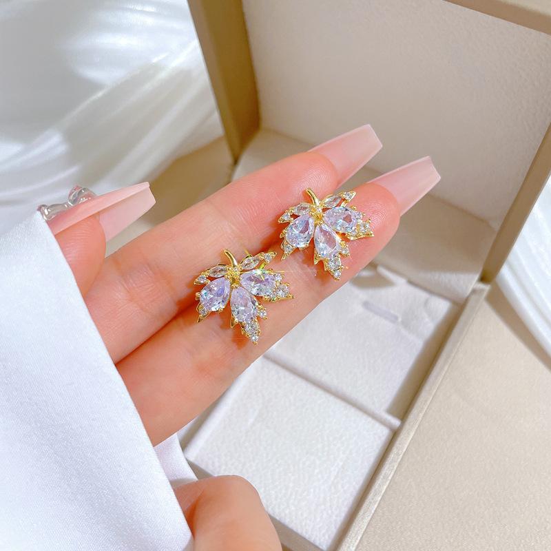 Micro-Inlaid Necklace Earrings Set Light Luxury Maple Leaf Full Diamond Personality Temperament Banquet Earrings Necklace Combination