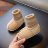 Imitationsfell integrierte Babyschuhe und Socken Neugeborenes Baby warm Herbst und Winter weich besohlte Socken Schuhe 0-3-6-12 Monate