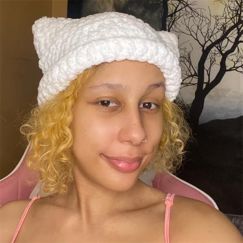 Neue handgemachte gehäkelte Grinsekatzenohren und Hörner Skimaske Modische Erwachsenen-Pullovermütze