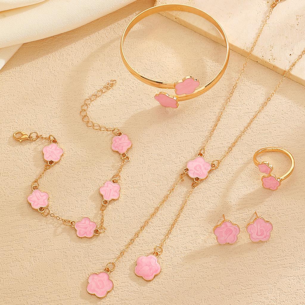 Exquisite Five Leaf Flower Necklace Earrings Bracelet Ring Set for Women Simple Elegant Plum Blossom Jewelry Party Luxury Gifts