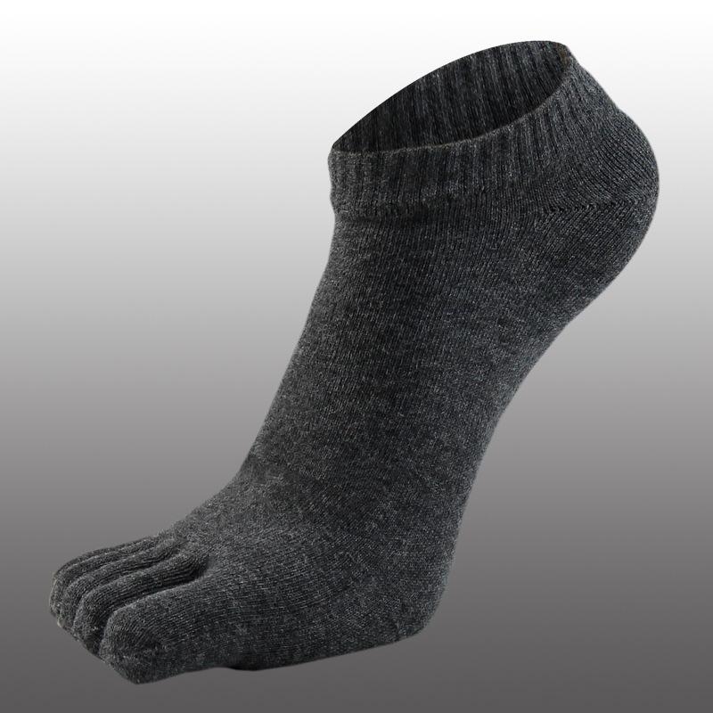 Herrstrumpor med fem tår i bomull, svettabsorberande, enfärgade, kort skaft