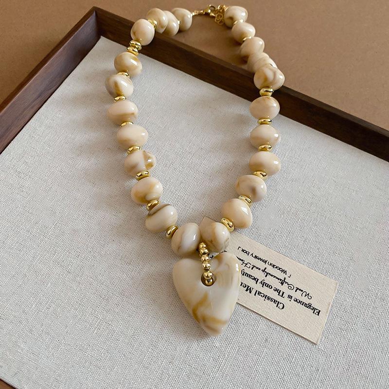Elegant Summer Acrylic Beaded Necklace: Fashionable Round Clavicle Chain Jewelry