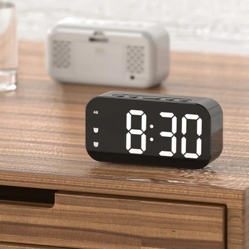 Outdoor Camping Easy Multi Functional LED Digital Display Electronic Alarm Clock Plug In Battery Dual Purpose Digital Clock