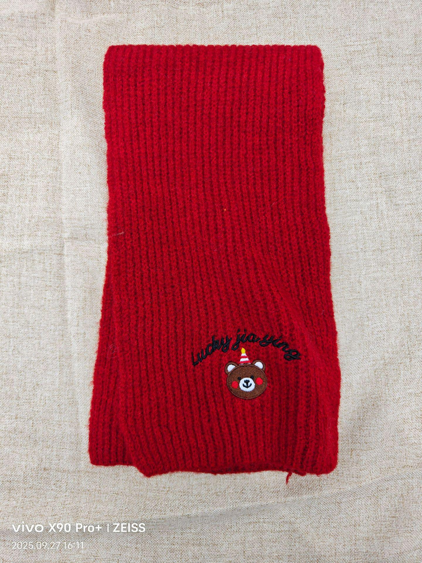 Red Scarf Collection: Cozy Korean Style for Autumn & Winter