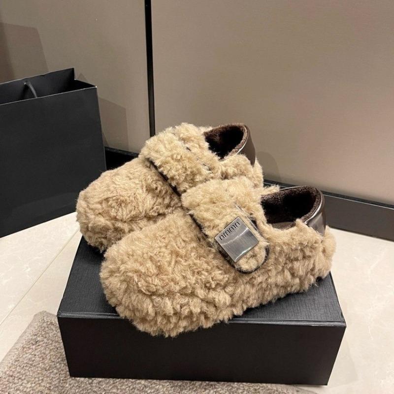 New Style Slippers with Thick Soles and Added Fleece Lining - One-piece Women's Shoes