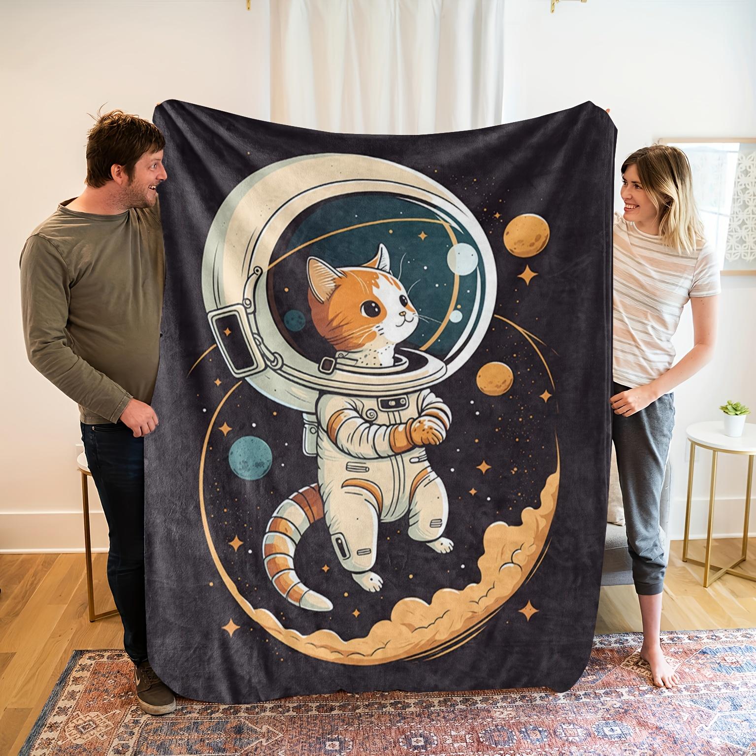 

1pc Space Cat Astronaut Print Flannel Blanket - Soft Breathable Polyester, All-Season Cozy Gift for Family & Friends, Machi 75x90cm