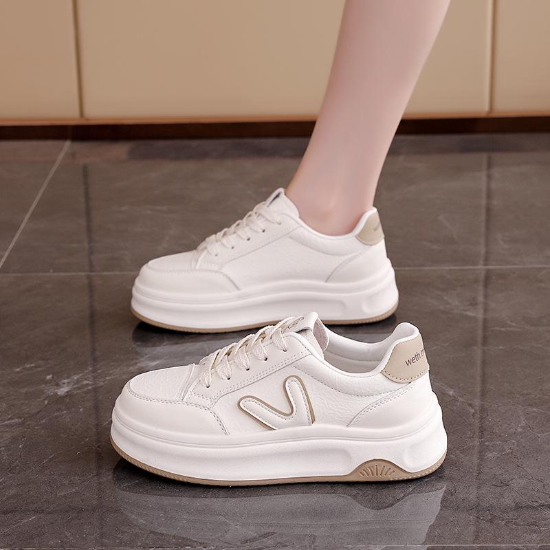 Platform White Shoes Women's Versatile Spring and Autumn Muffin 2025 Breathable New Popular Casual Sports Board Shoes Women 8513