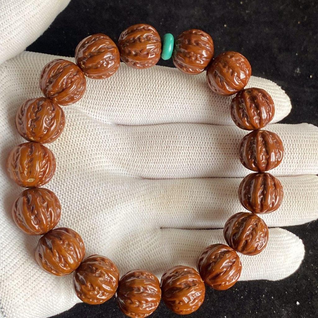Lucky Mouse Eight-Sided Bodhi Hand String: Carved Buddhist Beads for Men, Jade-Like Material, Exquisite Craftsmanship