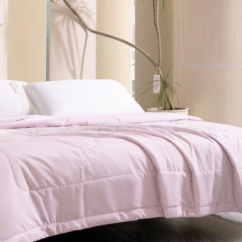 Mercury Home Textiles 'Tea Drunken Book Fragrance' Summer Quilt