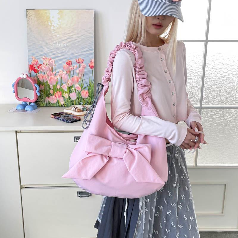 Trendy Korean Bow Drawstring Shoulder Bag Women Fashi and Versatile Commuting Bag Large Capacity Casual and Simple Cloud Bag