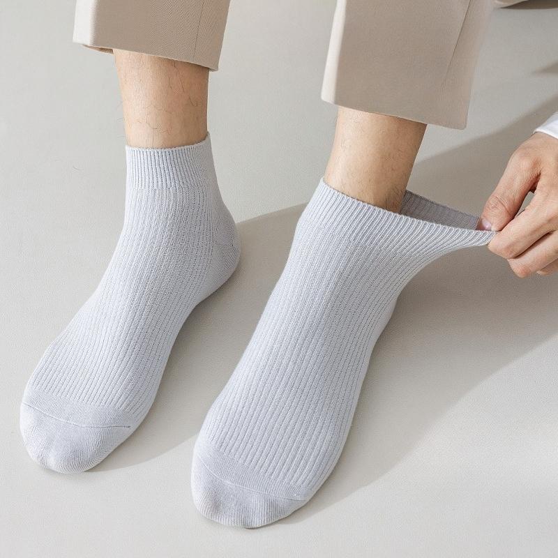Summer Men's Solid-color Short Socks, Anti-odor and Anti-friction Casual Men's Socks, Breathable and Sweat-absorbing Socks