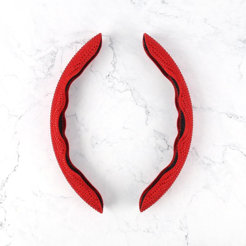 Light and light diamond car steering wheel card cover four seasons universal non -slip and folding resistance Hengwen BMW car handle