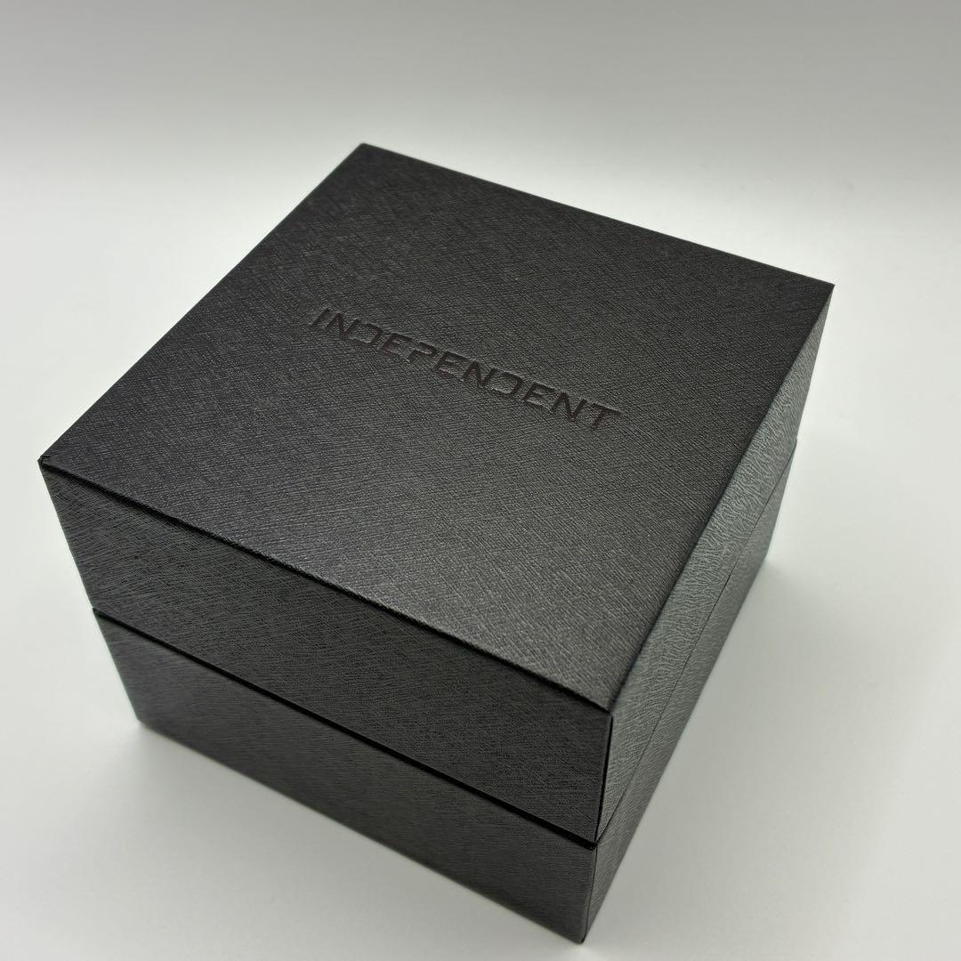 Used [New and unused] INDEPENDENT Watch Cosmetic Box