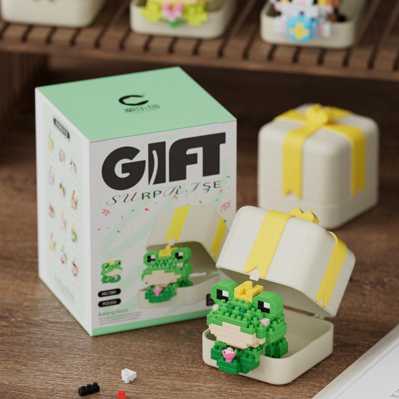 LEGO-Compatible Cute Pet Gift Box: Panda & Rabbit Plush Pendant Building Blocks Educational Toys for Kids