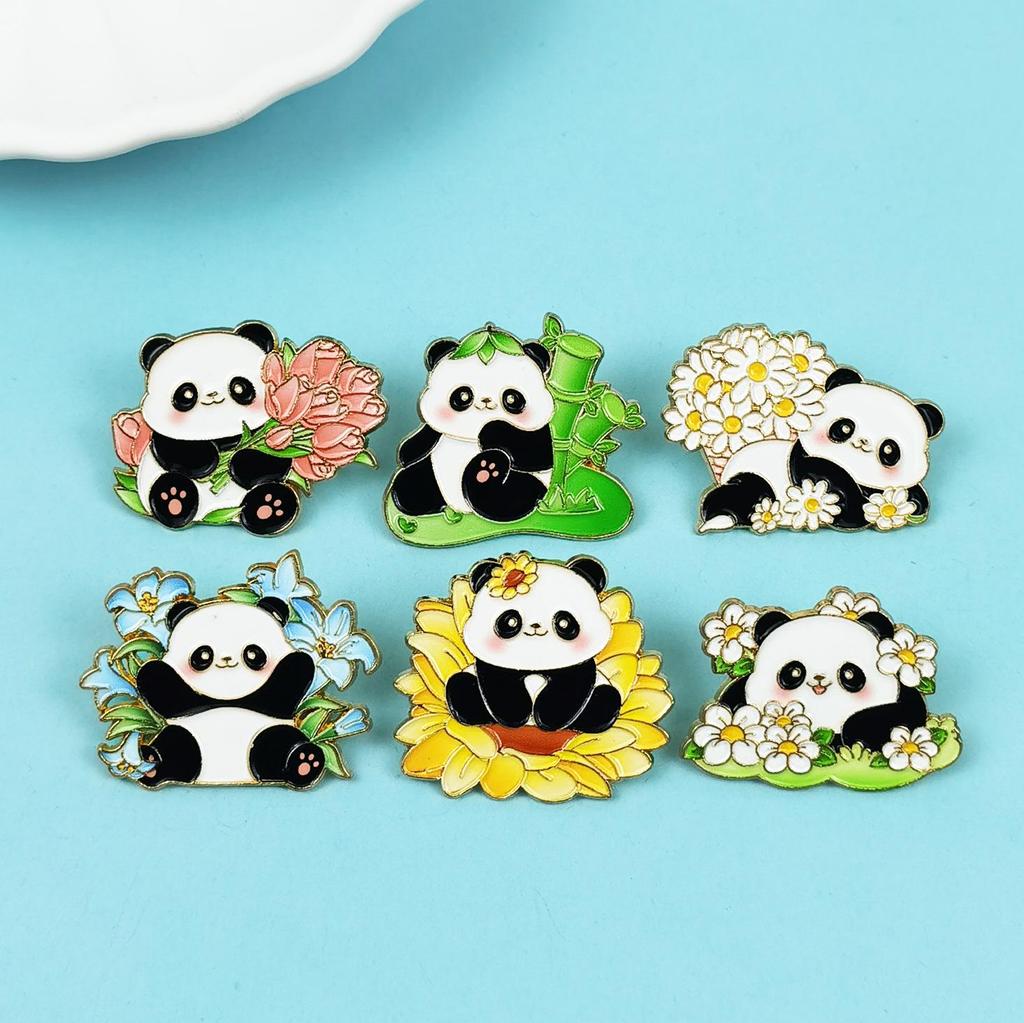 Personalized Cartoon Panda Brooch: Cute Green Bamboo Alloy Pin for Backpack & Clothing Decoration