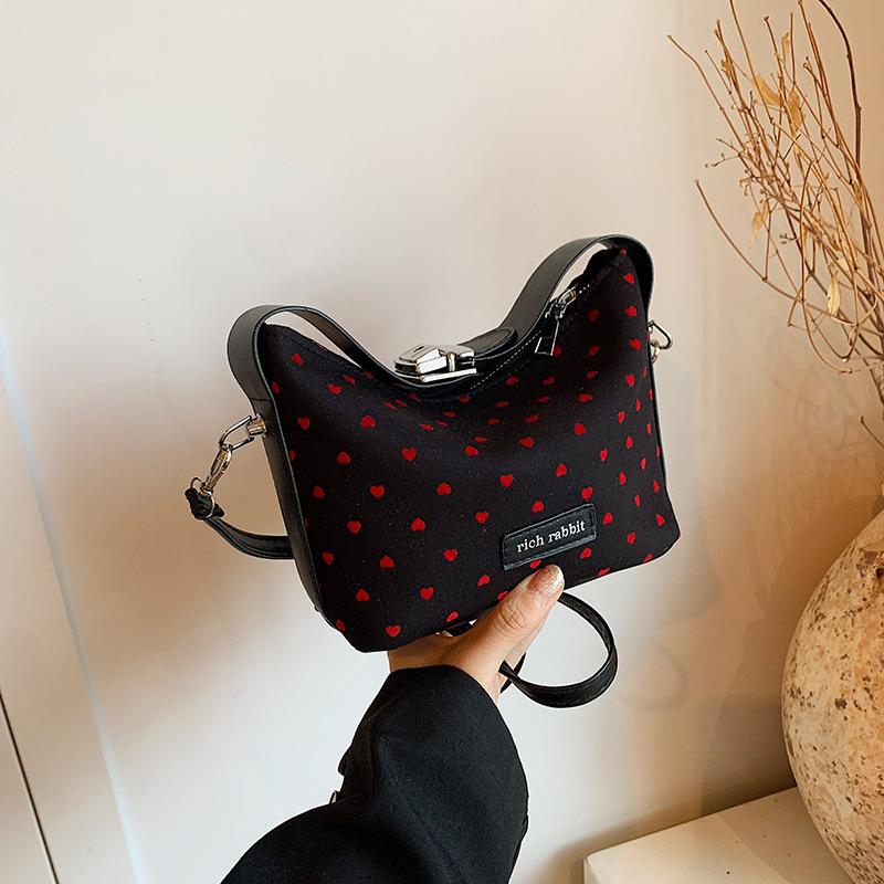 

Сумка-відро через плече з нішевим дизайном. 2024, осінь, новий потік, японська сумка через плече для відпочинку великої місткості