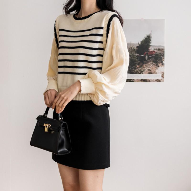 2025 Autumn Black & White Striped Puff Sleeve Sweater Knitwear Top