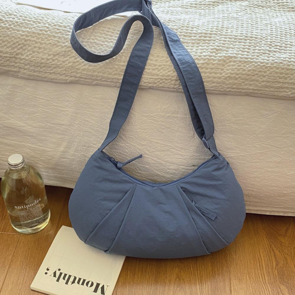 Korean Style Nylon Shoulder Bag Lightweight Sports Messenger Bag Zipper Dumpling Bag Male/Female