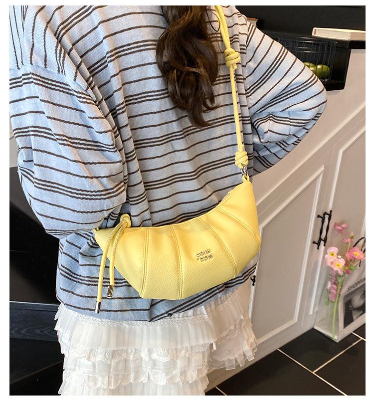 Niche design bag women's 2025 new summer leisure Korean version single shoulder crossbody croissant popular dumpling bag