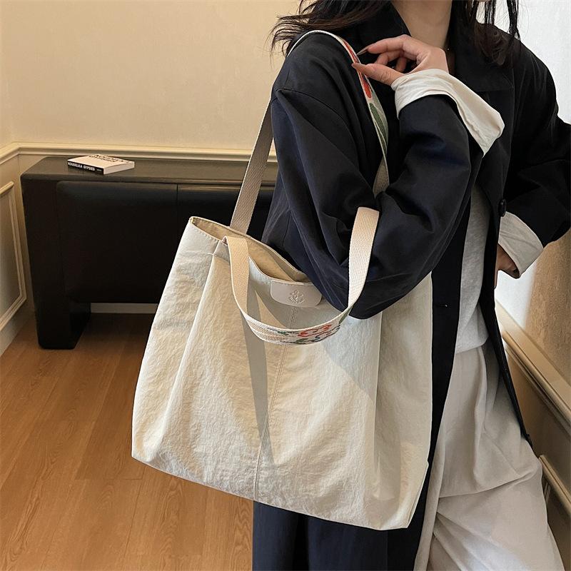 Ultra-light large-capacity cloth bag, women's simple casual shoulder handbag, student class tote bag
