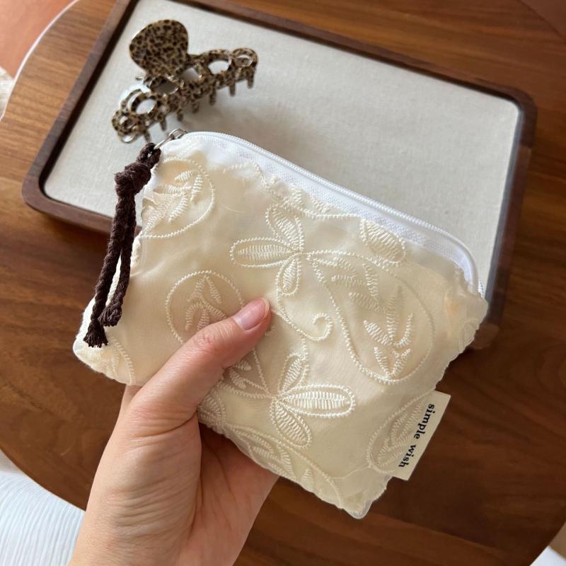 Lace Embroidered Mini Women's Makeup Bag Portable Lipstick Cosmetic Organizer Wallet