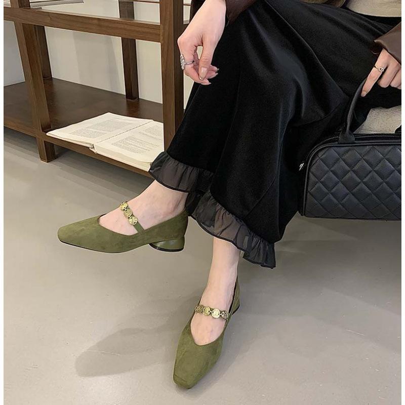 Green shoes shoes women's 2025 new popular autumn and winter suede square head gold coin chain velvet Mary Jane women's shoes