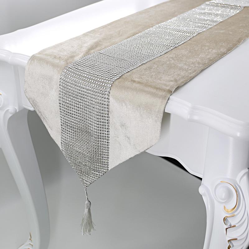 32*180cm mit Quasten Hochzeitsfeier Zubehör Strasssteine Luxus Samt Diamant Funkelnder Tischläufer Tischset