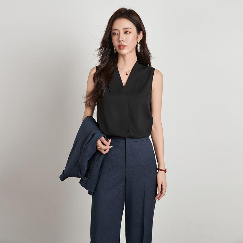 

Classy Black V-neck Work Clothing Undershirt Anti-Wrinkle Fancy Silm Suit Inner Match Sleeveless Vest Shirt for Women Black XS