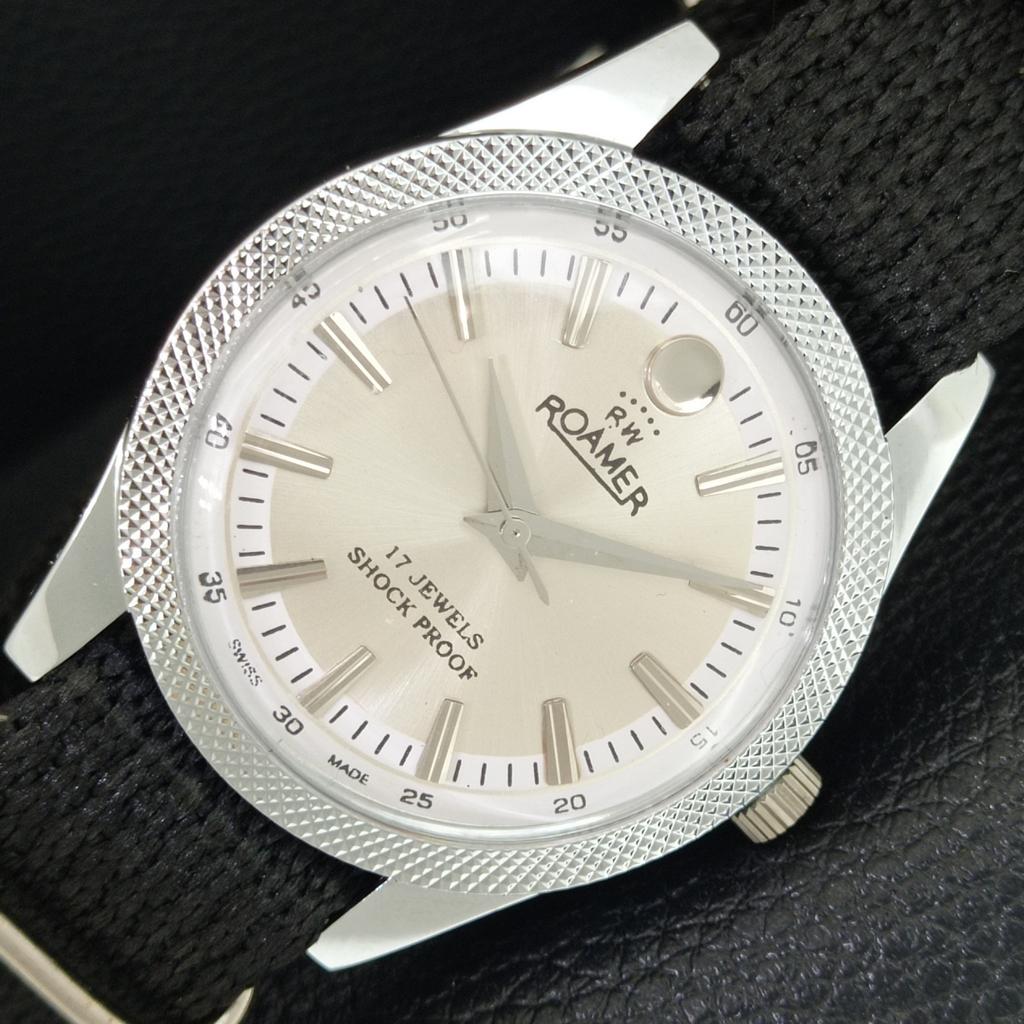 

SWISS VINTAGE HAND-WINDING MENS REFURBISHED SILVER COLOR DIAL WATCH a707193-1